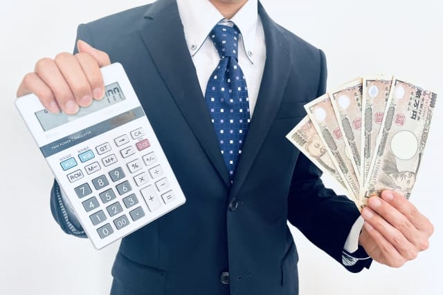 LINE闇金の対応を弁護士・司法書士に依頼する際の相場