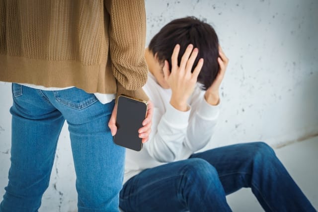 家族が闇金被害に巻き込まれる原因とは