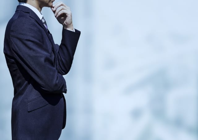 自己破産後の勤務先への影響