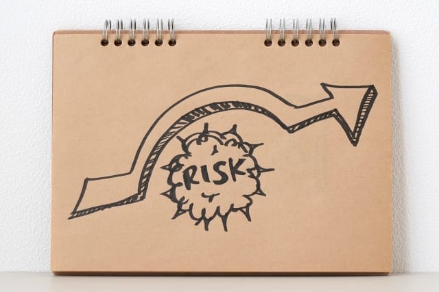 口座凍結や逮捕を避けるためにできること