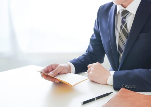 口座差し押さえの解除方法はある?