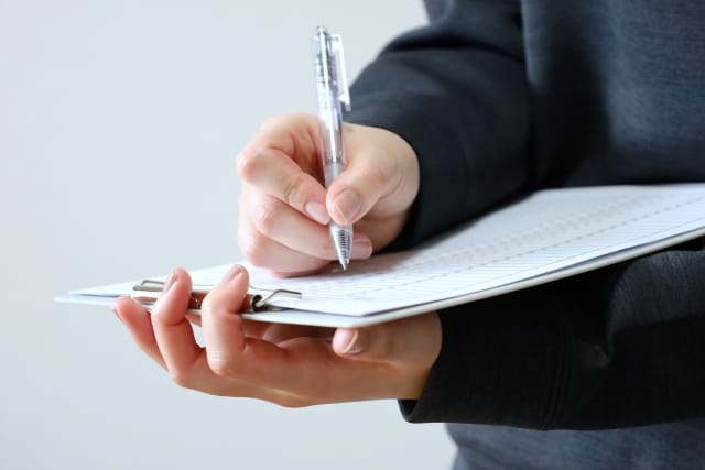 闇金の審査はそもそもどうやって行っている?